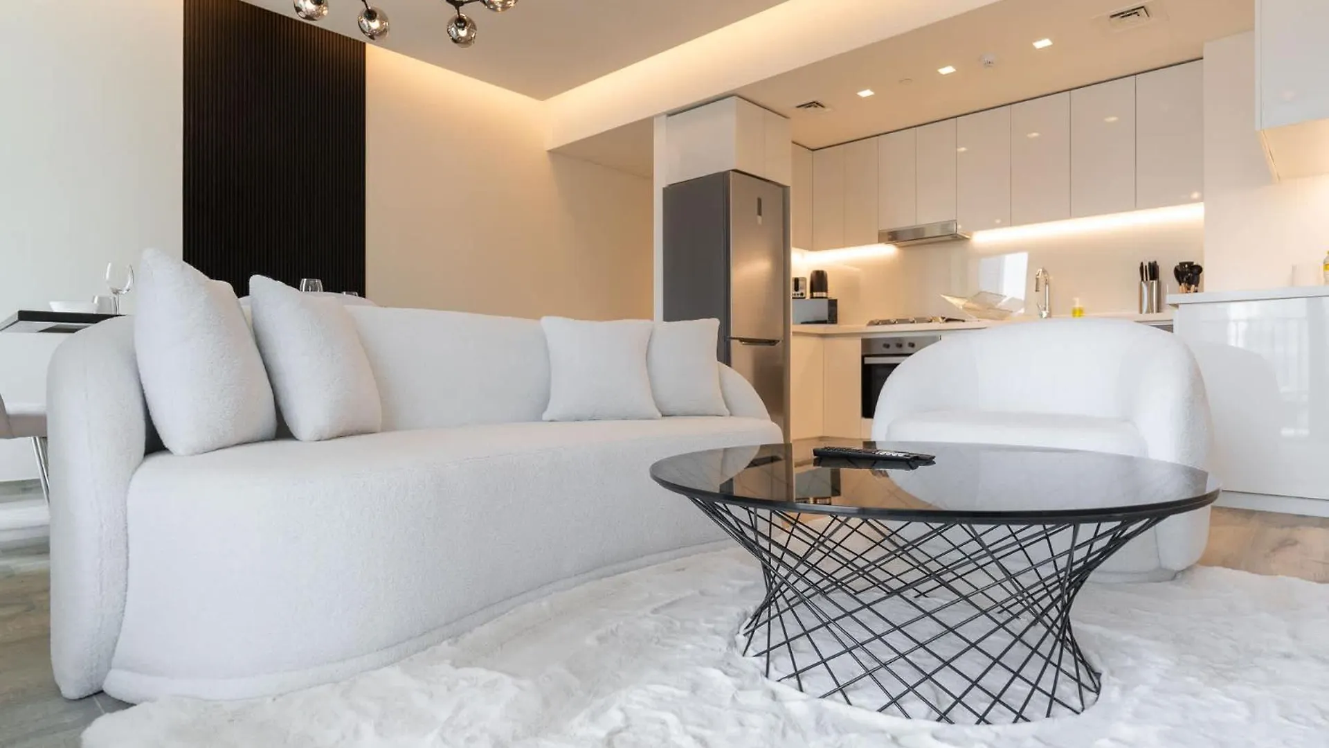 Elegant 1-Bedroom Apartment For 2 Near To Burj Khalifa Dubai